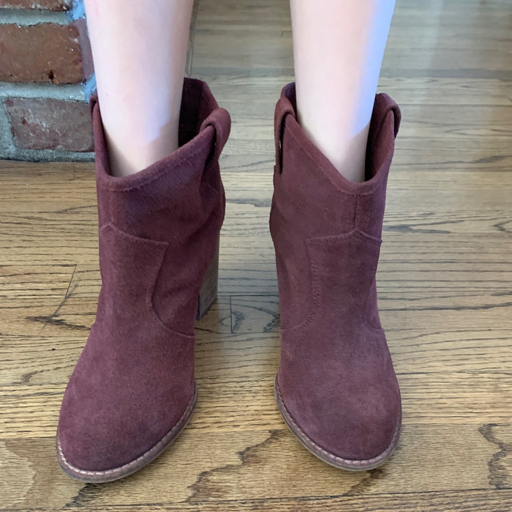 Splendid Genuine Suede Ankle Western Style Boot